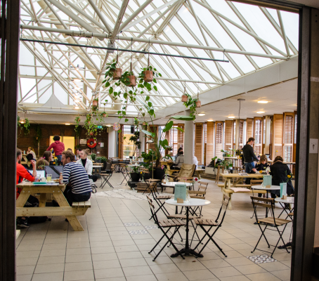 UvA (1 van 31) 454x400