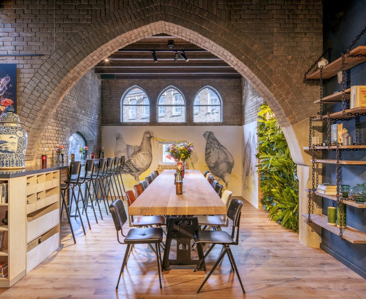 13-bunk-ams-restaurant-2-2-1833x1500