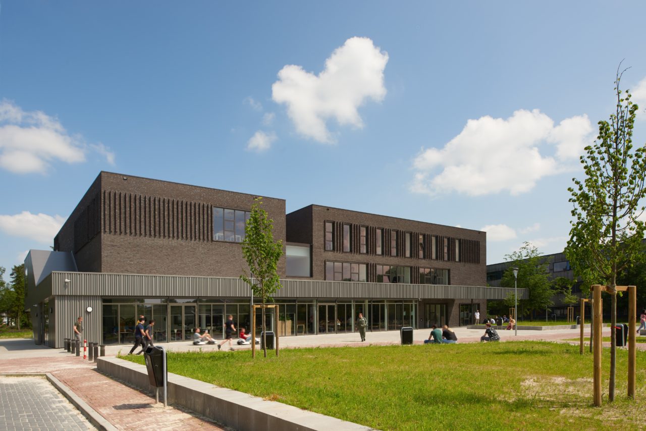 Esdalcollege Emmen 01 lr