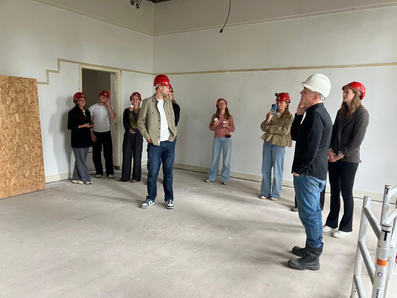 WhatsApp Image 2025-09-22 at 08.39.23 (2)